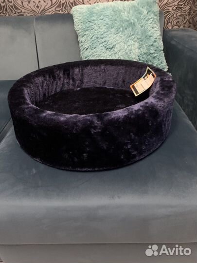 Лежанка для кошек новая
