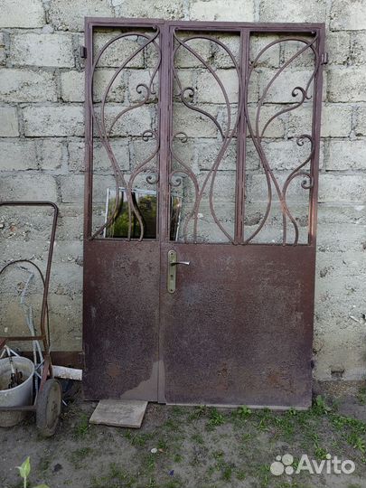 Дверь входная железная уличная бу