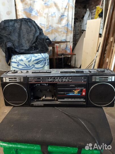 Магнитофон sanyo