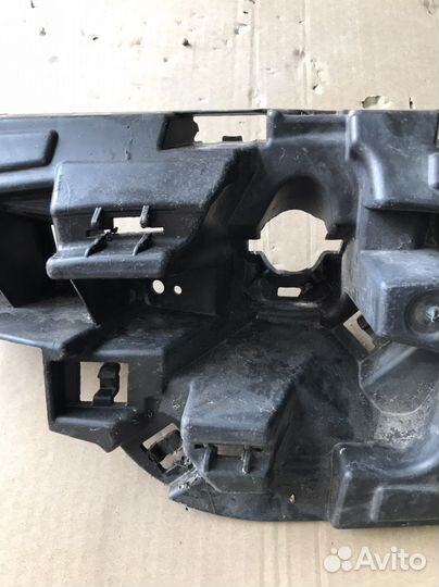 Кронштейн бампера BMW X3 F25 (3800)