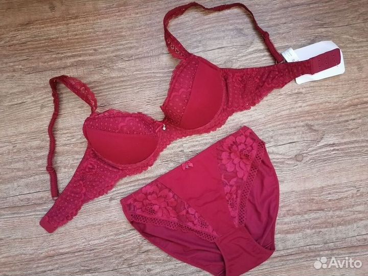 Новый сплошной купальник SieLei (Италия) размер S