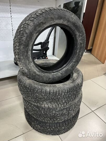 Continental IceContact 2 215/65 R17