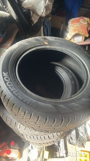 Hankook Winter I'Pike 215/60 R16