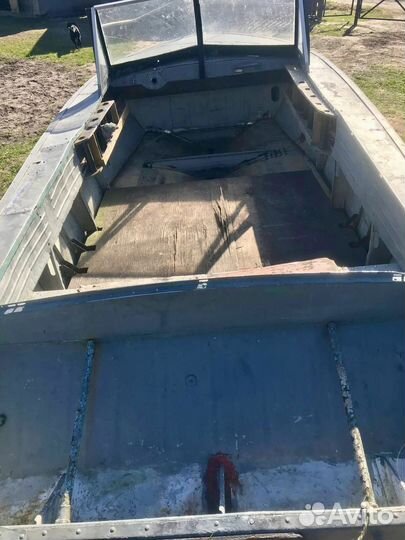 Катер Прогресс 4