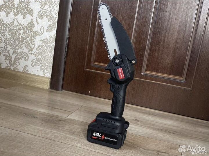 Аккумуляторная цепная пила