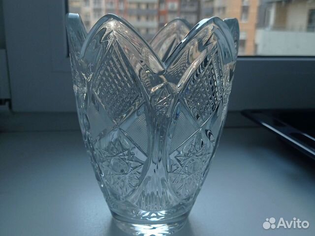Хрустальная ваза