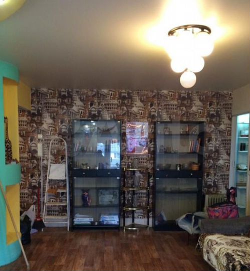 2-к. квартира, 46 м², 4/4 эт.