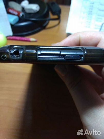 Телефон Lenovo