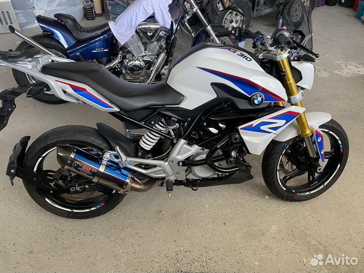 Продаю мотоцикл BMW G310R