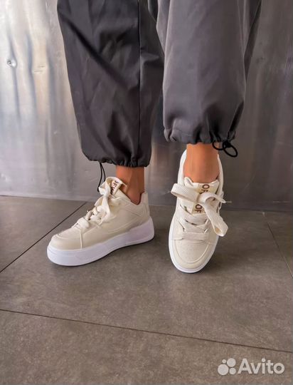 Кроссовки женские р.36-41