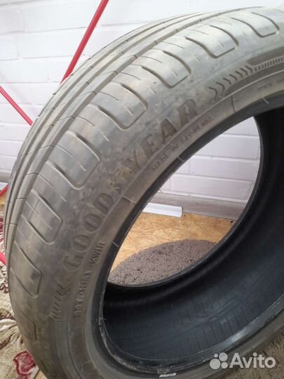 Goodyear EfficientGrip Performance 215/45 R17 91W