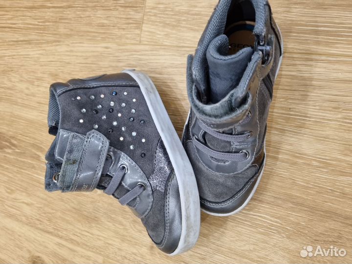 Ботинки демисезонные для девочки 24 размер geox