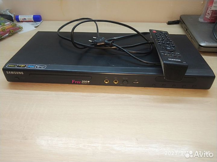 DVD плеер Samsung DVD-P380KD