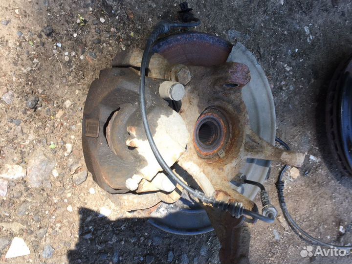 Поворотные кулаки nissan terrano lll