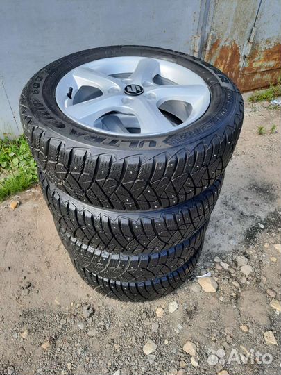 Suzuki SX4 R16 оригинал зимние колеса