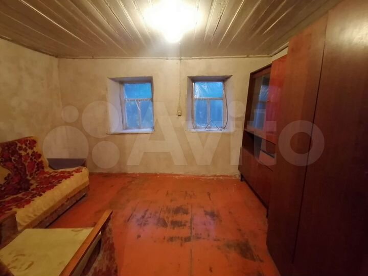 Дом 28 м² на участке 2,9 сот.