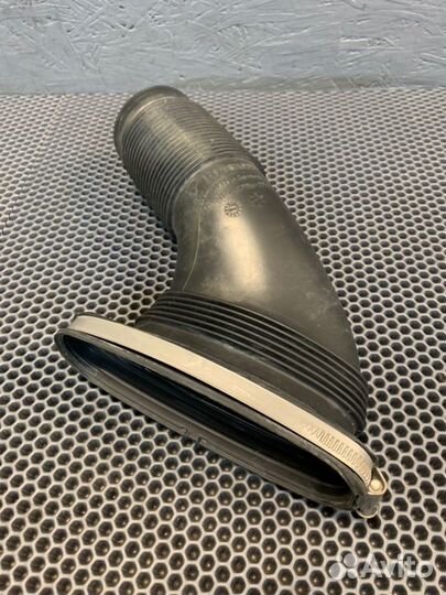 Воздуховод правый Porshe Panamera 970 рест cwaa