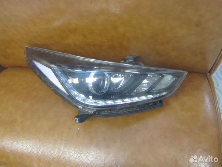 Фара правая Hyundai Solaris 2