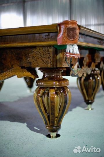 Биллиардный стол ручной работы