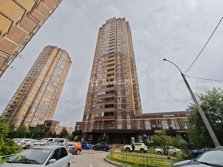 3-к. квартира, 70 м², 4/25 эт.