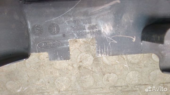 Накладка замка капота Ford Kuga