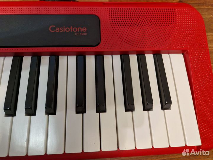 Синтезатор Casio CT-S200 RD