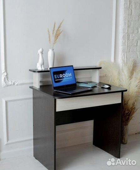 Столик для ноутбука