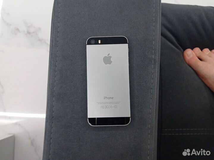 iPhone 5S, 16 ГБ