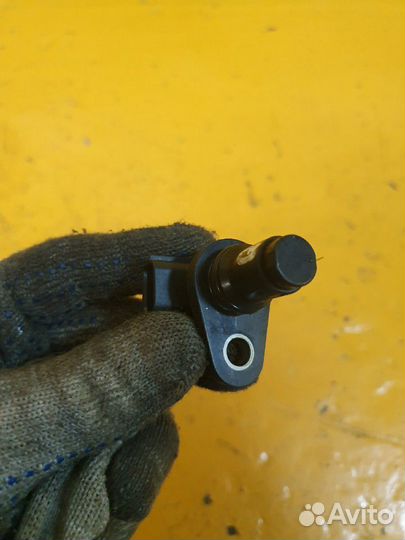 Датчик распредвала ниссан nissan QR25 2.5 QR25DE