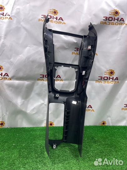 Консоль кпп Volkswagen Scirocco CAV 2010