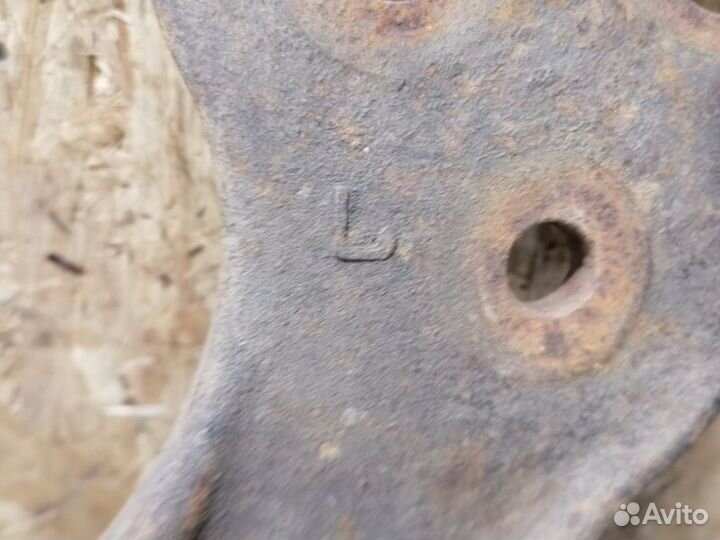 Рычаг передний левый нижний Lexus Rx 1998 2003