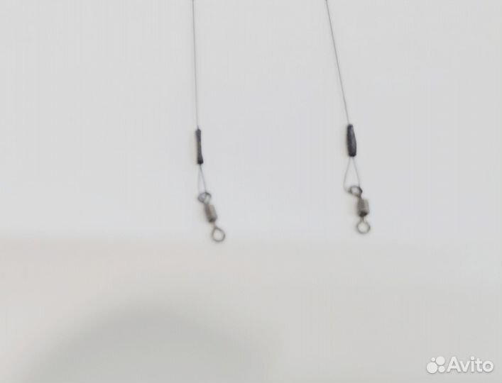 Титановый поводок