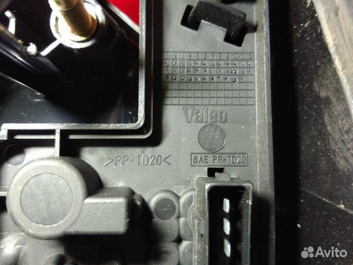 Фонарь левый Jaguar X-Type X400 2.1 YB AJV6 2003