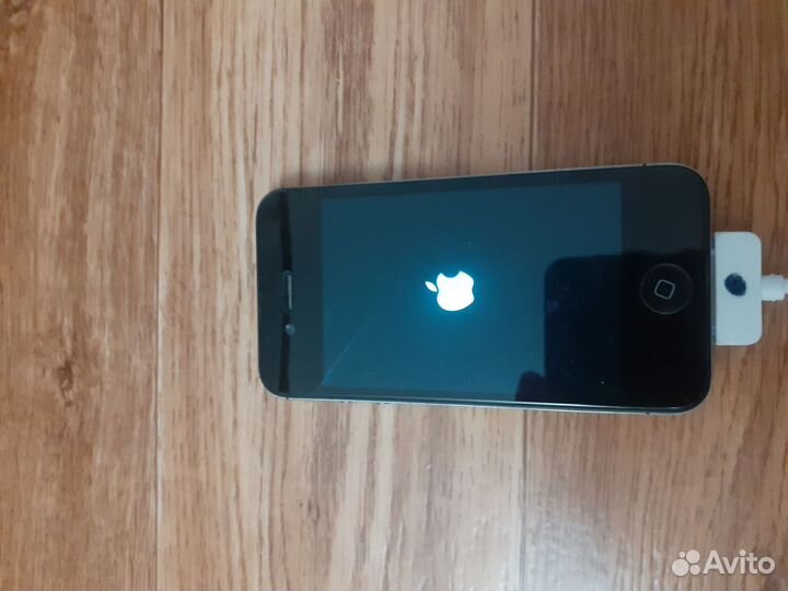 iPhone 4S, 16 ГБ