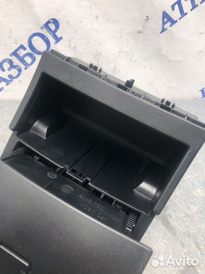 Зад пепельница W164