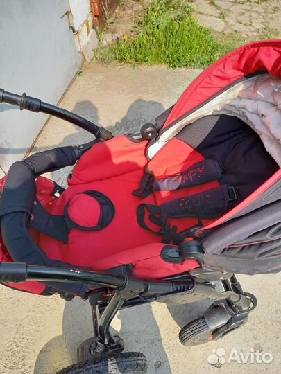 Коляска Zippy Tutis 3 в 1