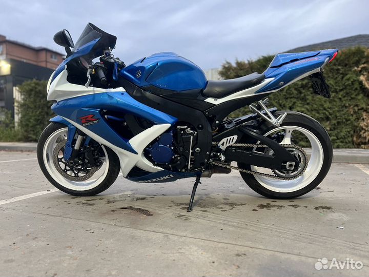 Продам suzuki gsx-r 750 k8