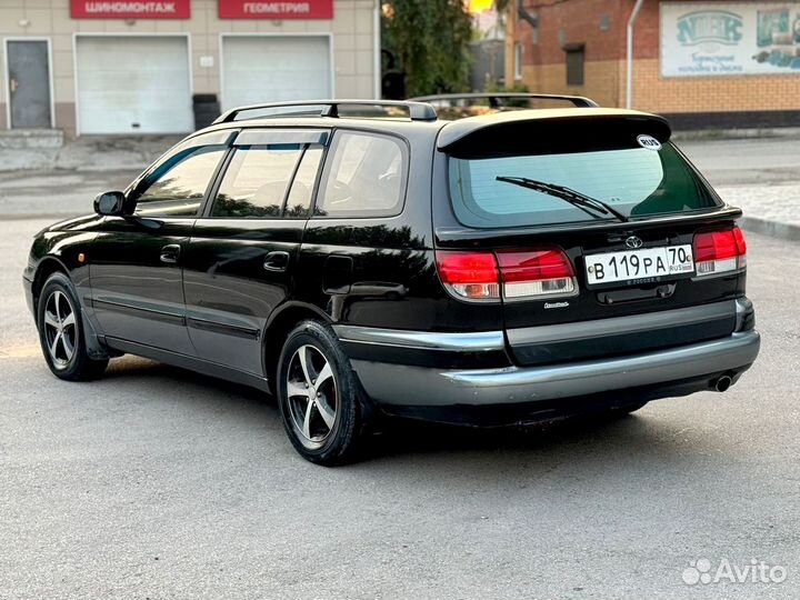 Toyota Caldina в рассрочку без банков