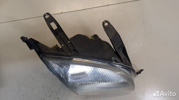 Фара (передняя) правая Ford Fusion, 2003
