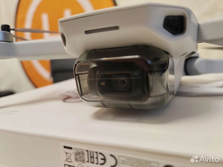 Квадрокоптер DJI Mini 2 Fly More combo