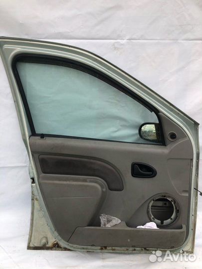 Дверь боковая передняя левая Renault Logan 1 1.4