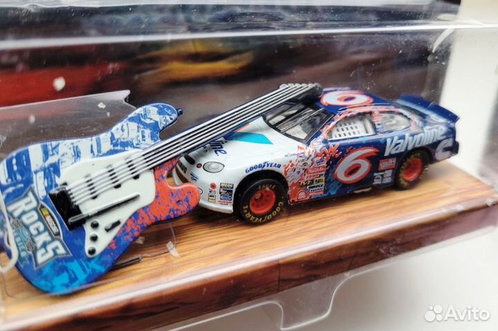 Hot Wheels Nascar Rocks