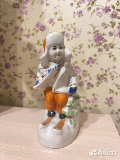 Статуэтка СССР лыжник