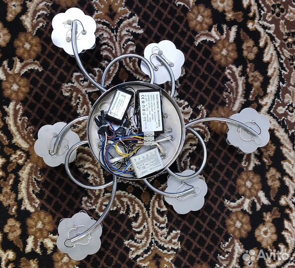 Люстра потолочная