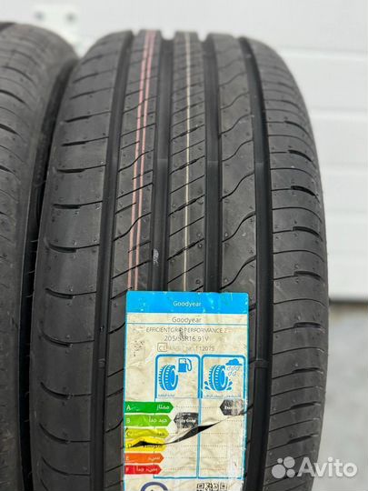 Goodyear EfficientGrip Performance 2 195/60 R16 90V