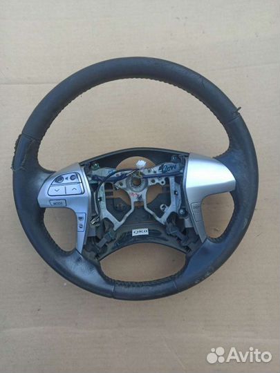 Тойота Хайлюкс руль