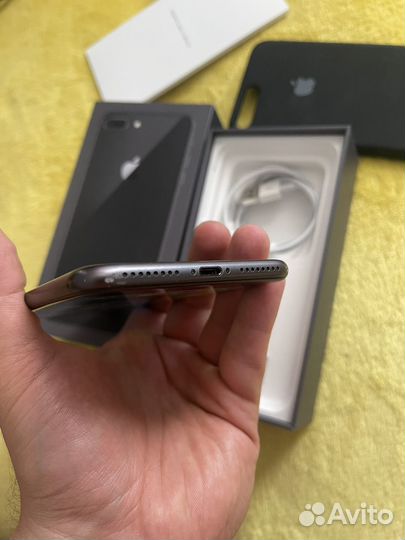 iPhone 8 Plus, 256 ГБ