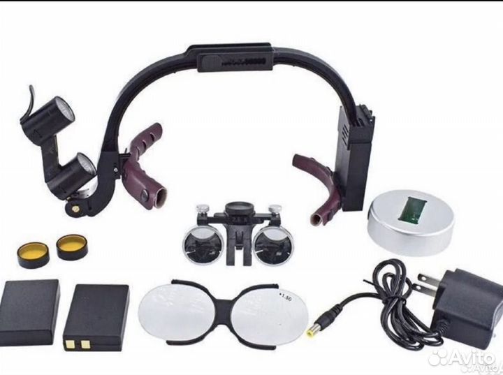 Налобный осветитель бестеневой