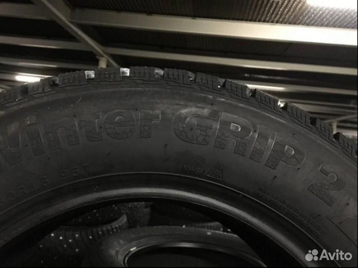 LingLong GreenMax Winter Grip 2 215/60 R16 95T