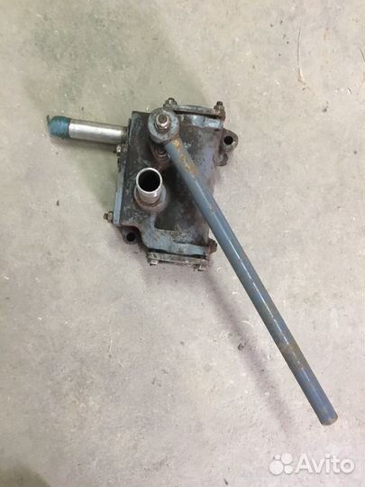 Ручной водяной насос